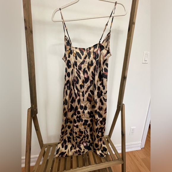 Leopard print dress - Picture 2 of 4